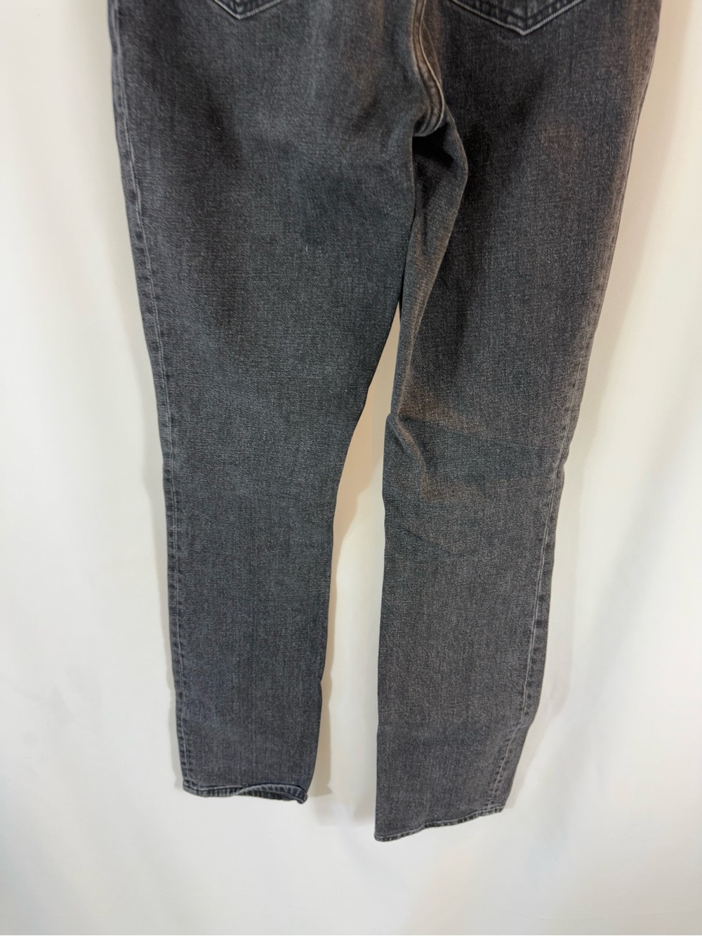 Abercrombie & Fitch The '90's Slim
Straight Ultra High Rise Jeans Size: 27/4 - Picture 11 of 12